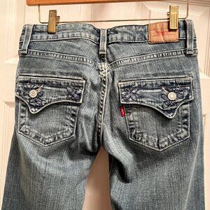 NEW!  Levi's 624 Jeans with fancy pockets - 4 MEDIUM